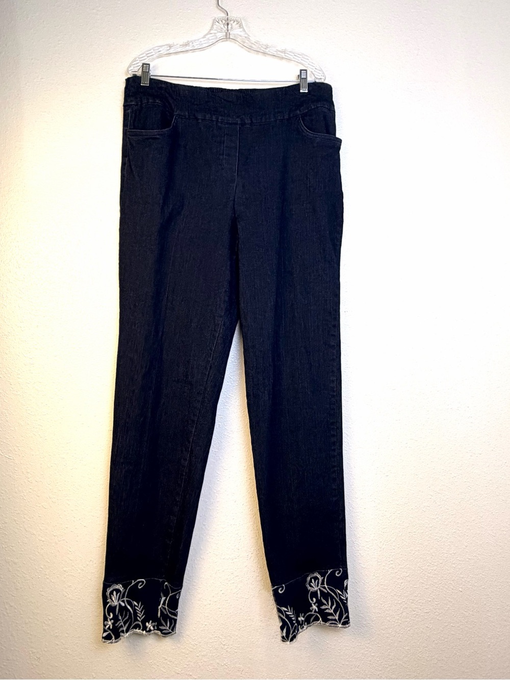 Vintage 2-piece Denim Set Alfred Dunner and Regalia Top Pants with Embroidery - Picture 5 of 6